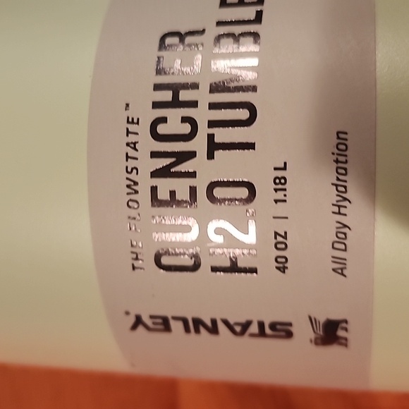 40oz Stanley Lime Cream Color Quencher H2.0 Tumbler - Picture 8 of 9
